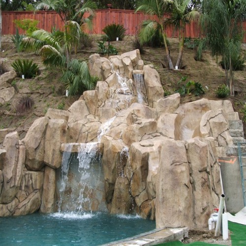 How to Make Fake Rocks for Pool Designs